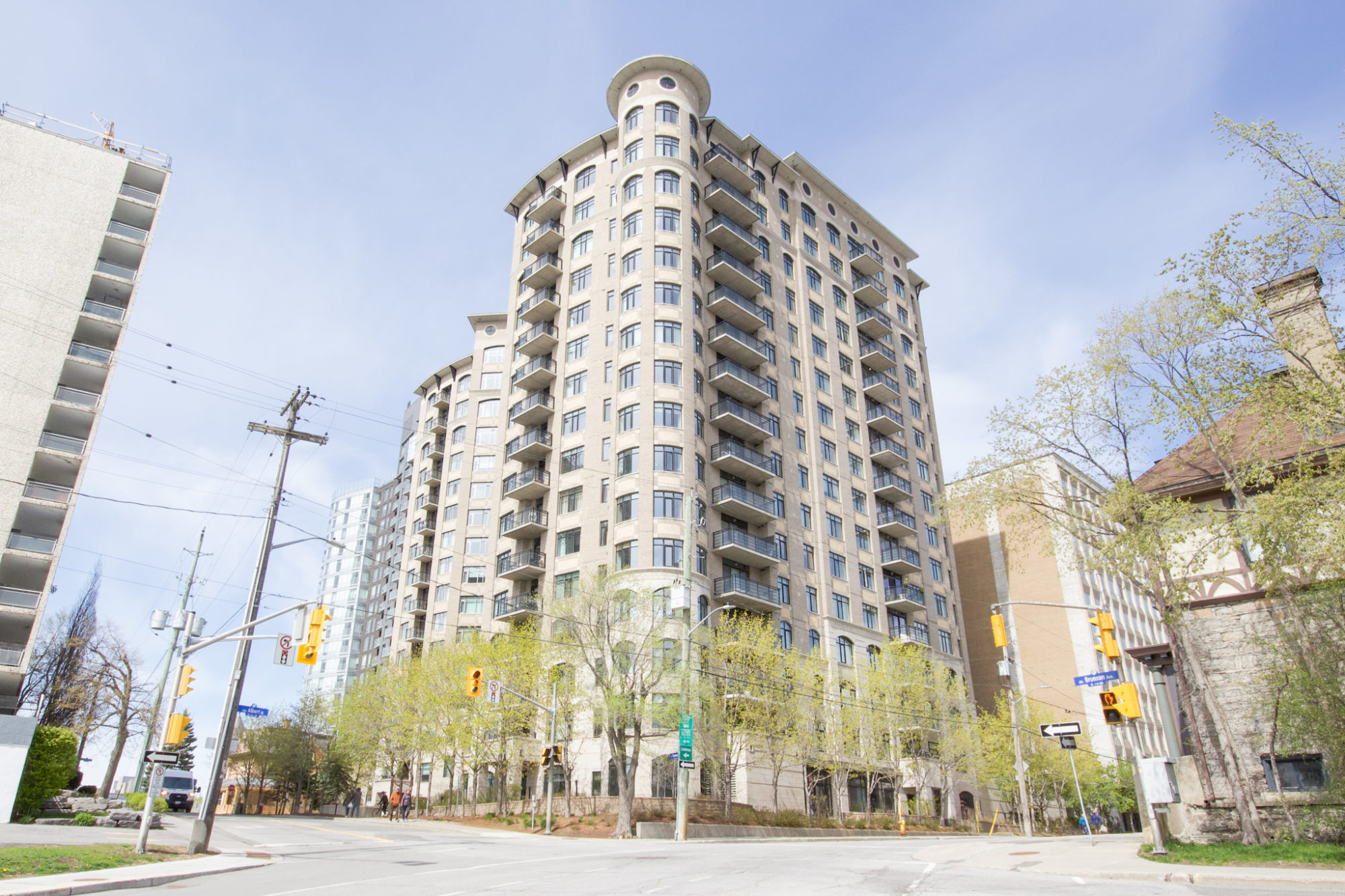 120495 Bronson ave, Ottawa, Ontario. MacDonald Property Group